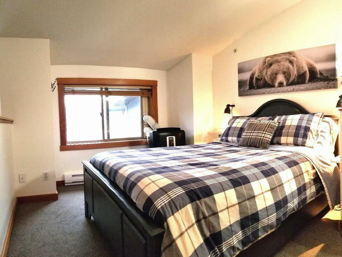 Downtown Loft, Mountain Views, Fireplace, Couple'S Retreat, Walker'S Paradise Canmore Exterior photo